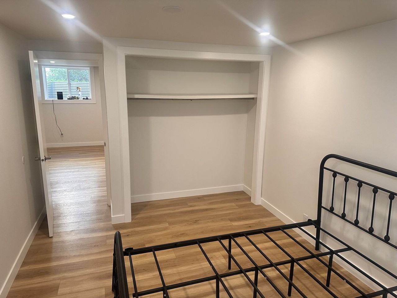 2744 41a Ave Se - Photo 3 of 9