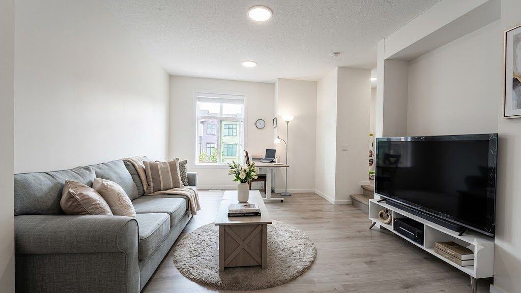 19 Spring Willow Close Sw - Photo 4 of 29