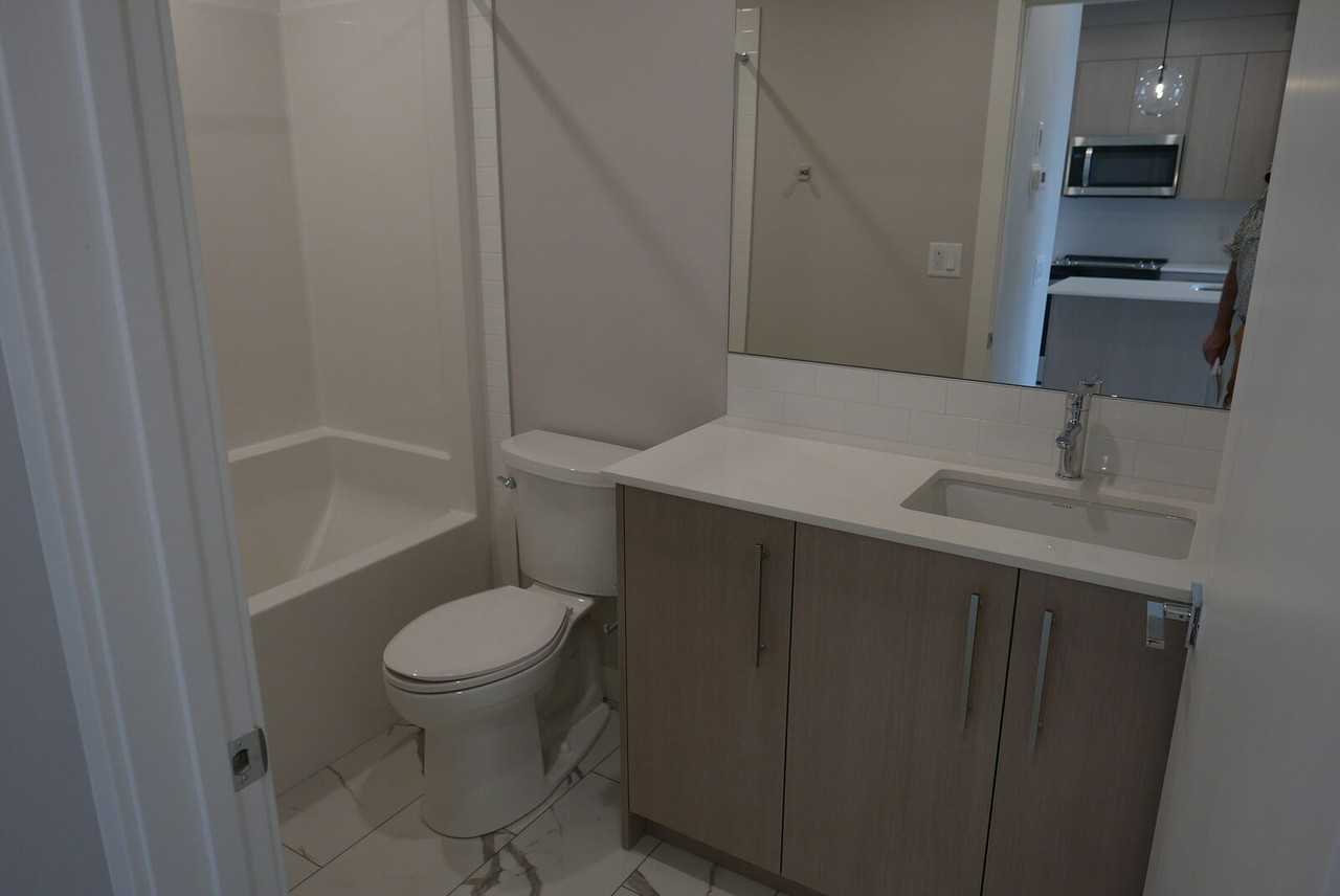 926 - 1518 - 265 Wolf Willow Blvd Se - Photo 6 of 20