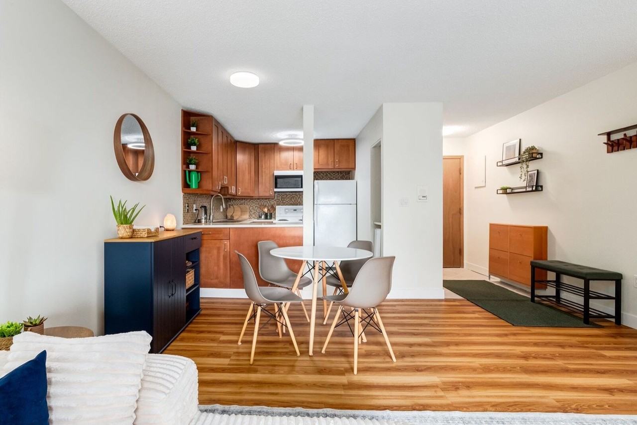 1001 68 Ave Sw - Photo 2 of 23