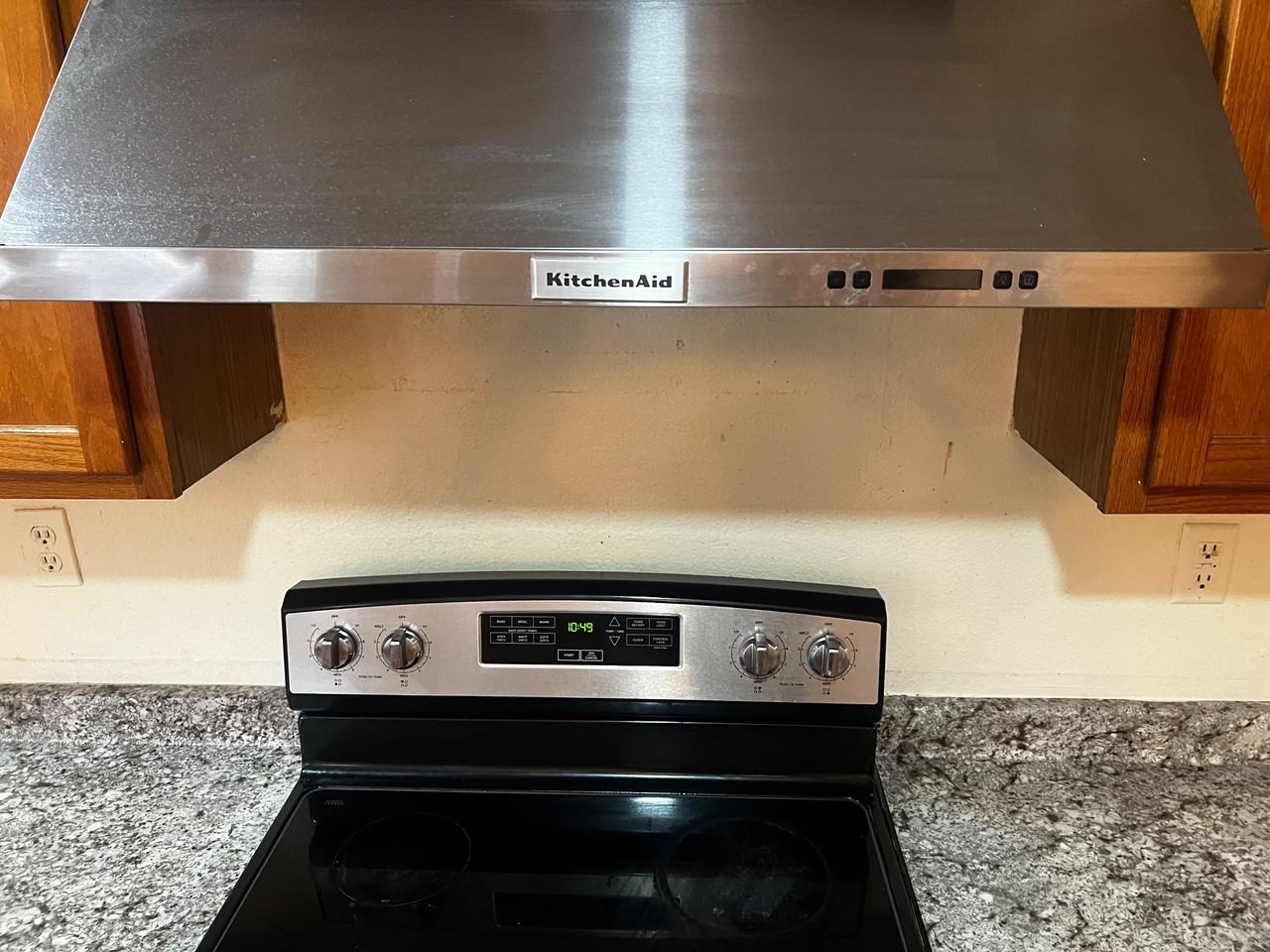 933 Medina Dr #NA - Photo 3 of 25