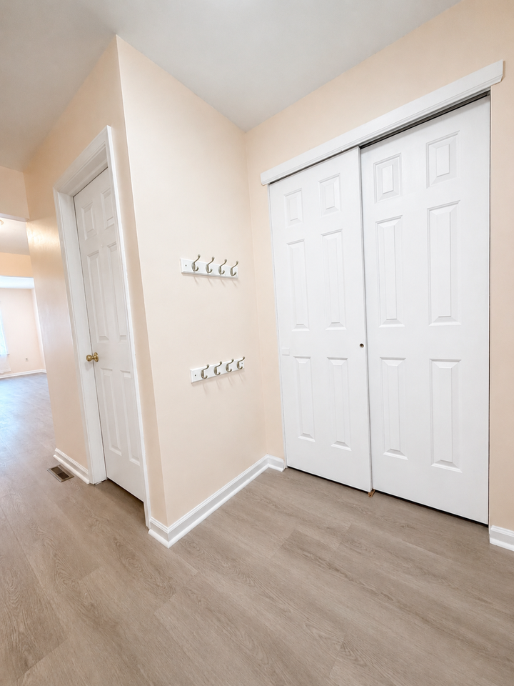 112 Galway Cir #112 - Photo 2 of 39