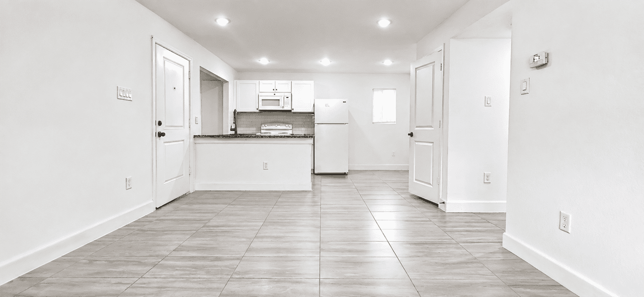 4404 Bellfort St #8 - Photo 4 of 10