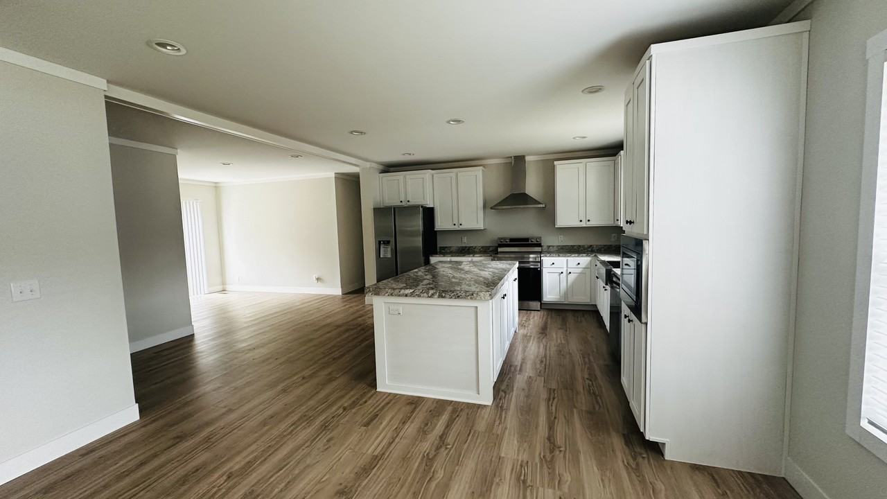 2131 N Royal St #NA - Photo 3 of 8