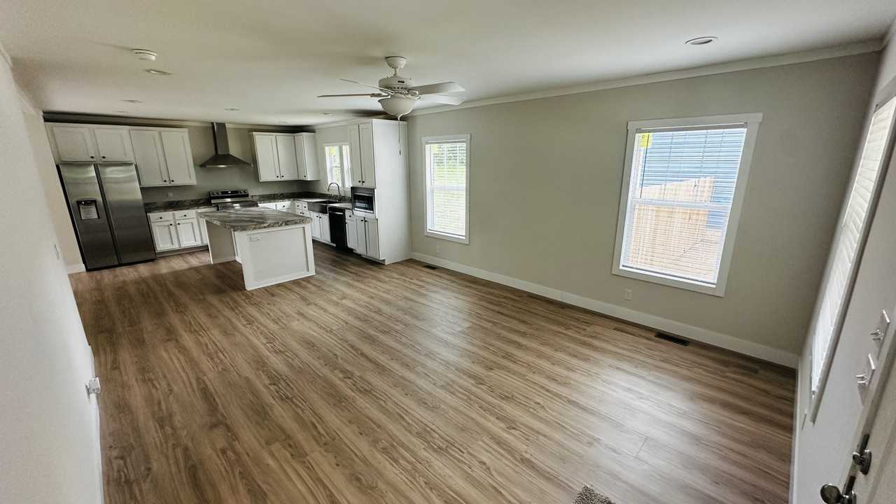 2131 N Royal St #NA - Photo 4 of 8