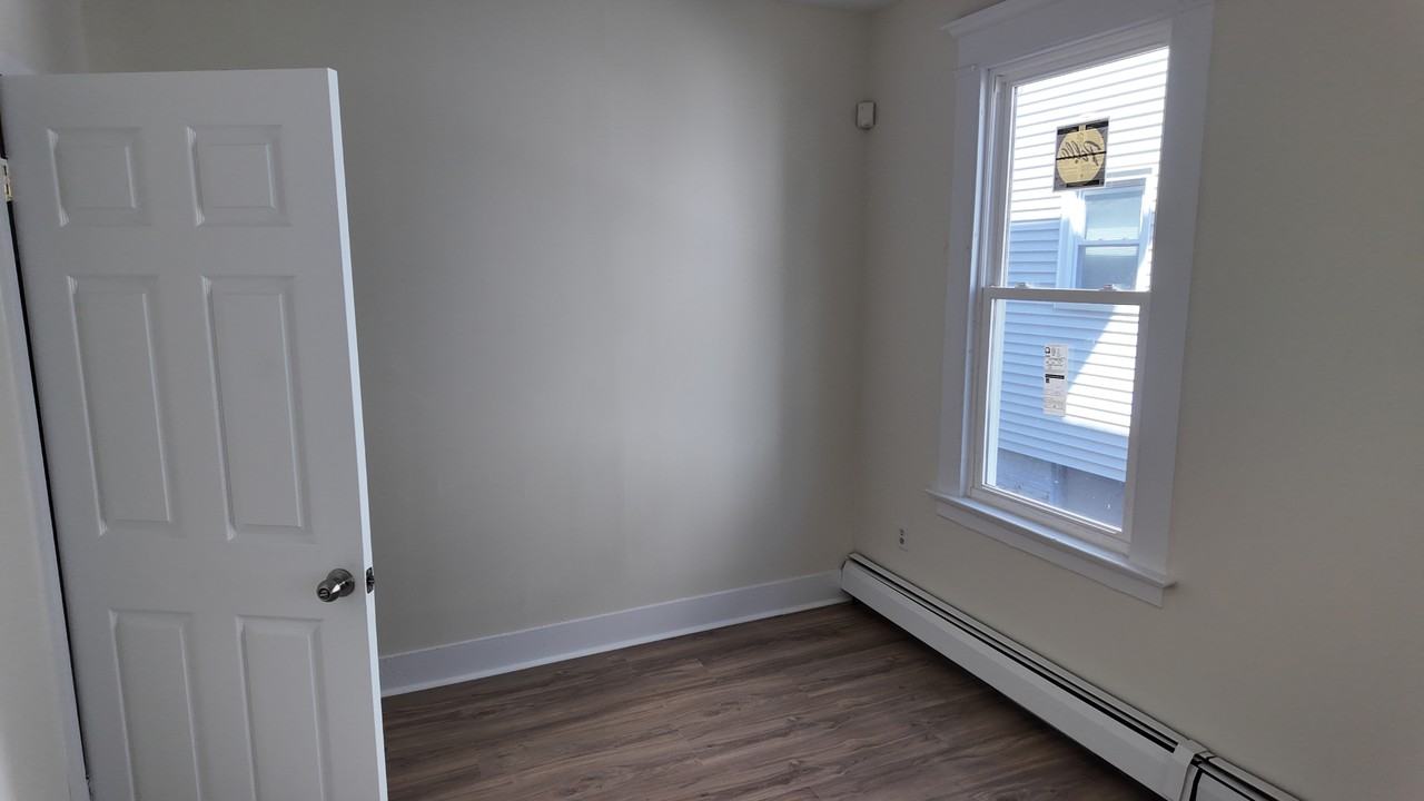 673 Elm St #1FL - Photo 3 of 21