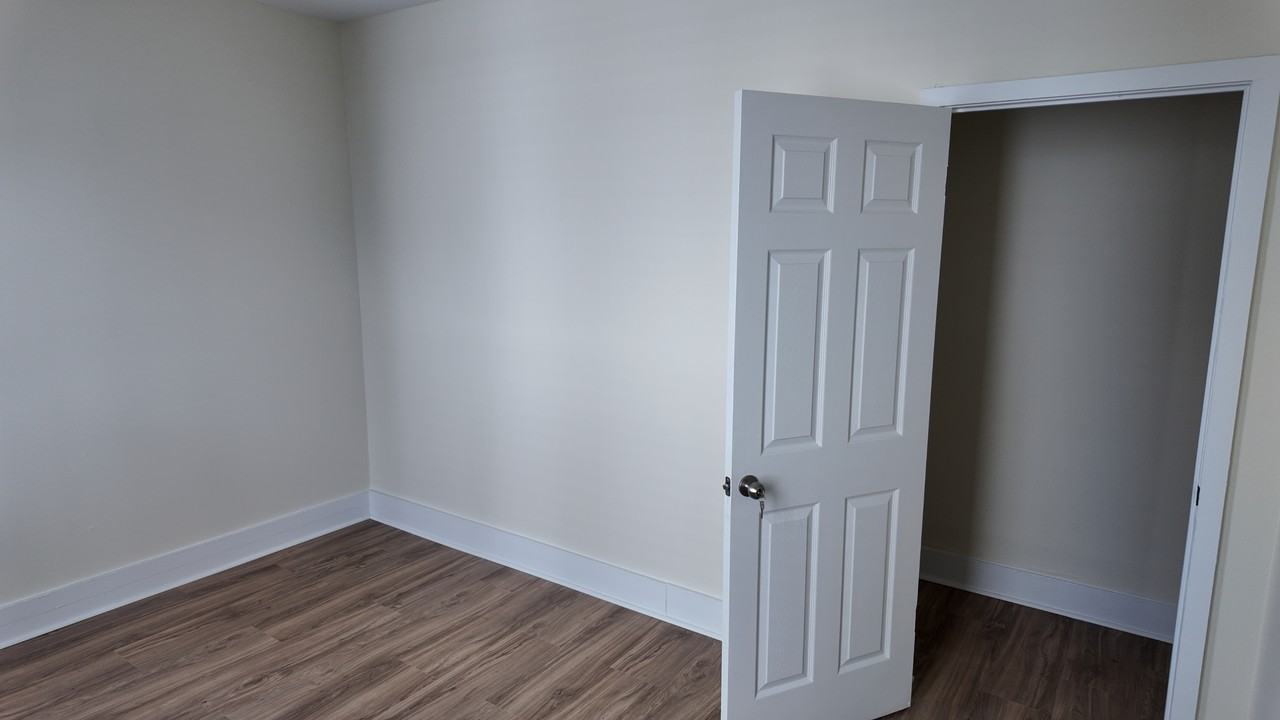 673 Elm St #1FL - Photo 4 of 21