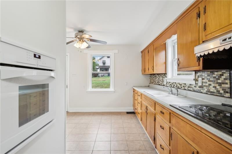 328 James St #NA - Photo 7 of 21