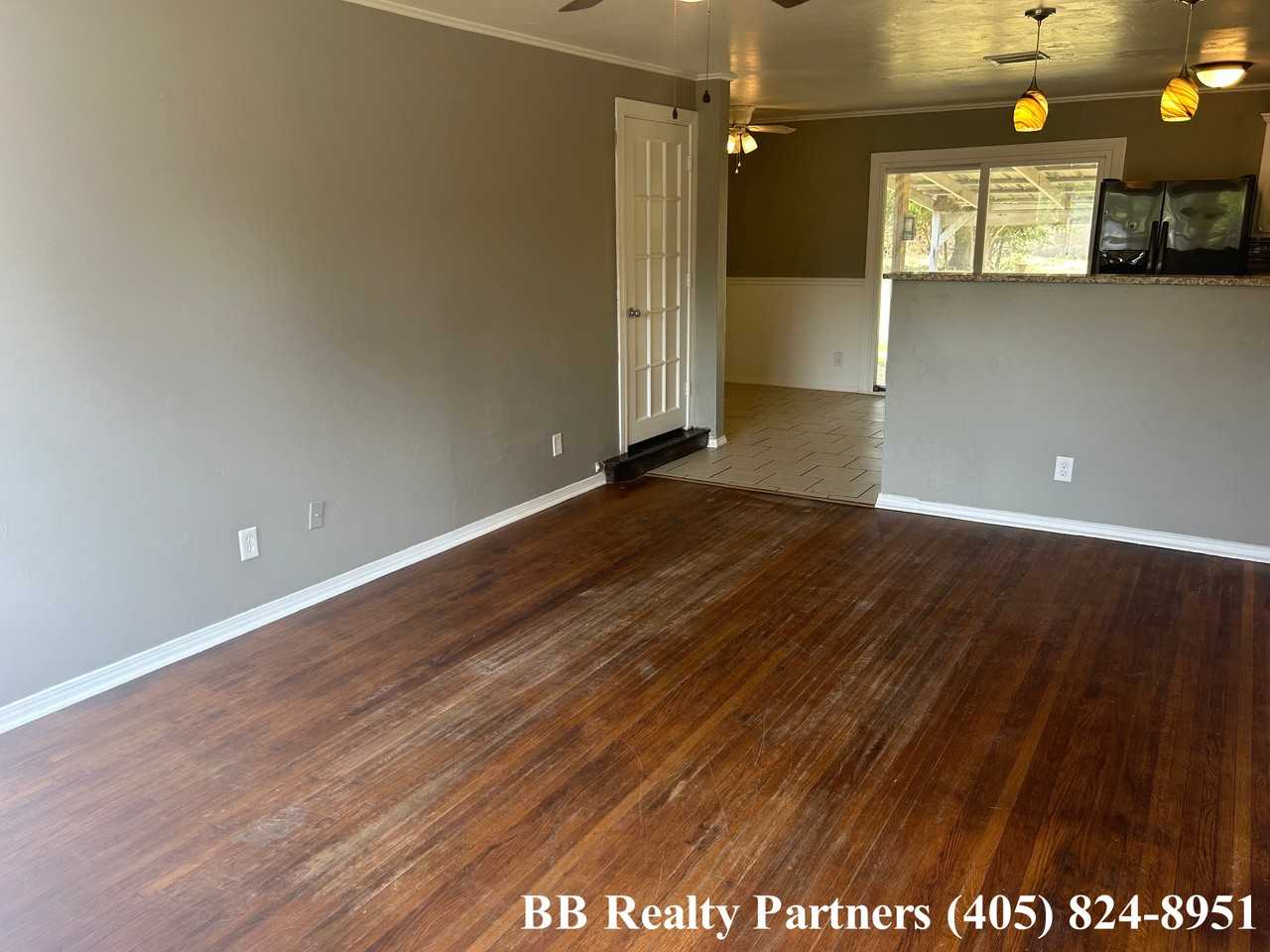 4115 E 28th Pl #NA - Photo 3 of 20