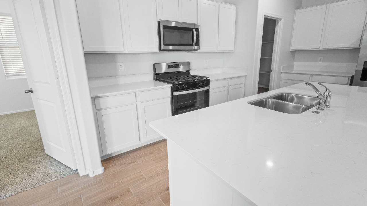 W Hackamore Dr #NA - Photo 5 of 33