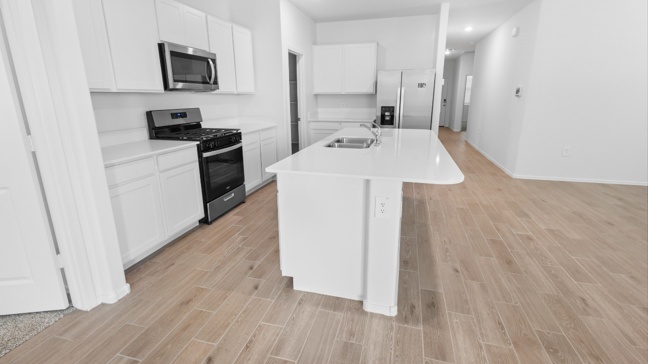 W Hackamore Dr #NA - Photo 6 of 33