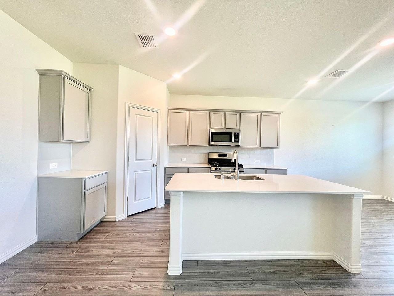 4619 Cleves Ave #NA - Photo 2 of 21