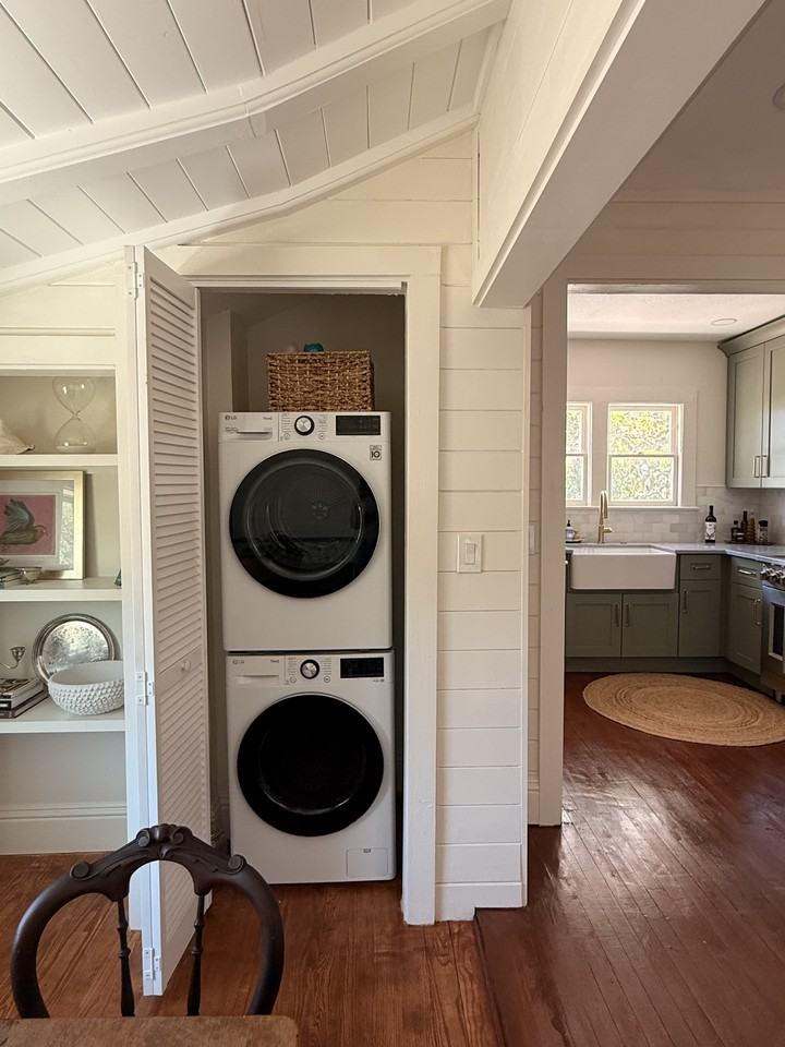1095 21st Ave N #2 - Photo 5 of 12
