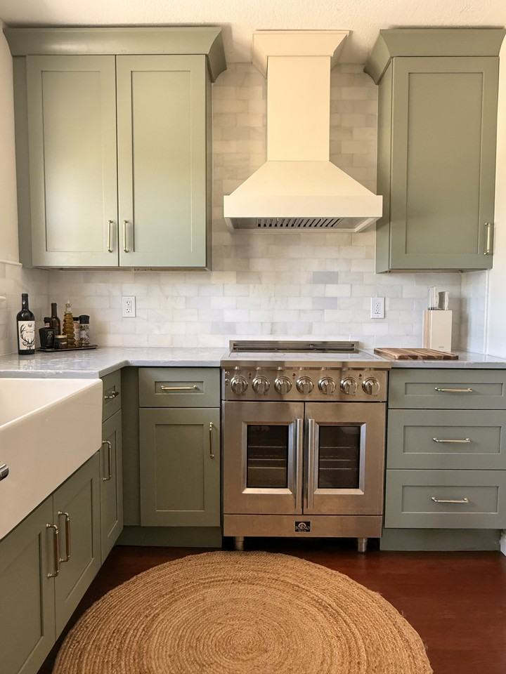 1095 21st Ave N #2 - Photo 6 of 12