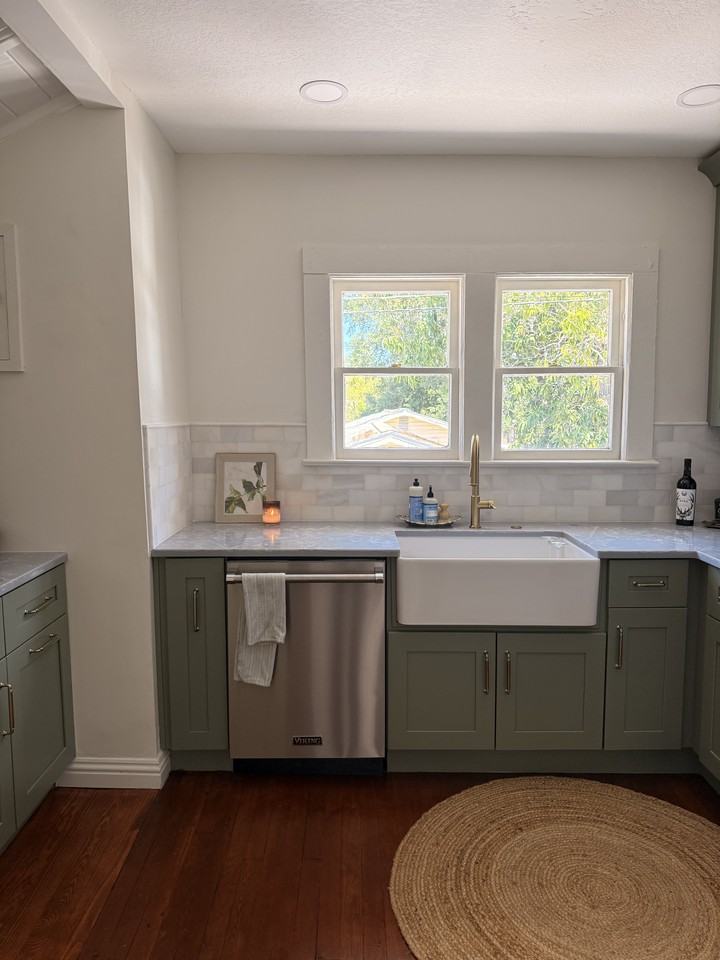 1095 21st Ave N #2 - Photo 7 of 12