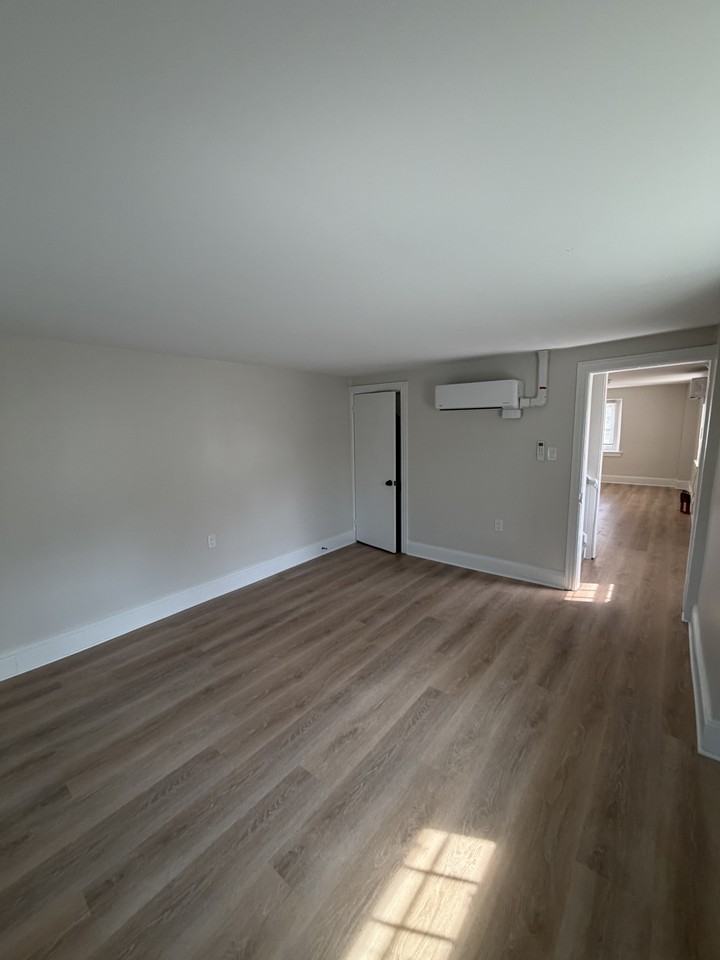 18 Barclay St #3S - Photo 5 of 11