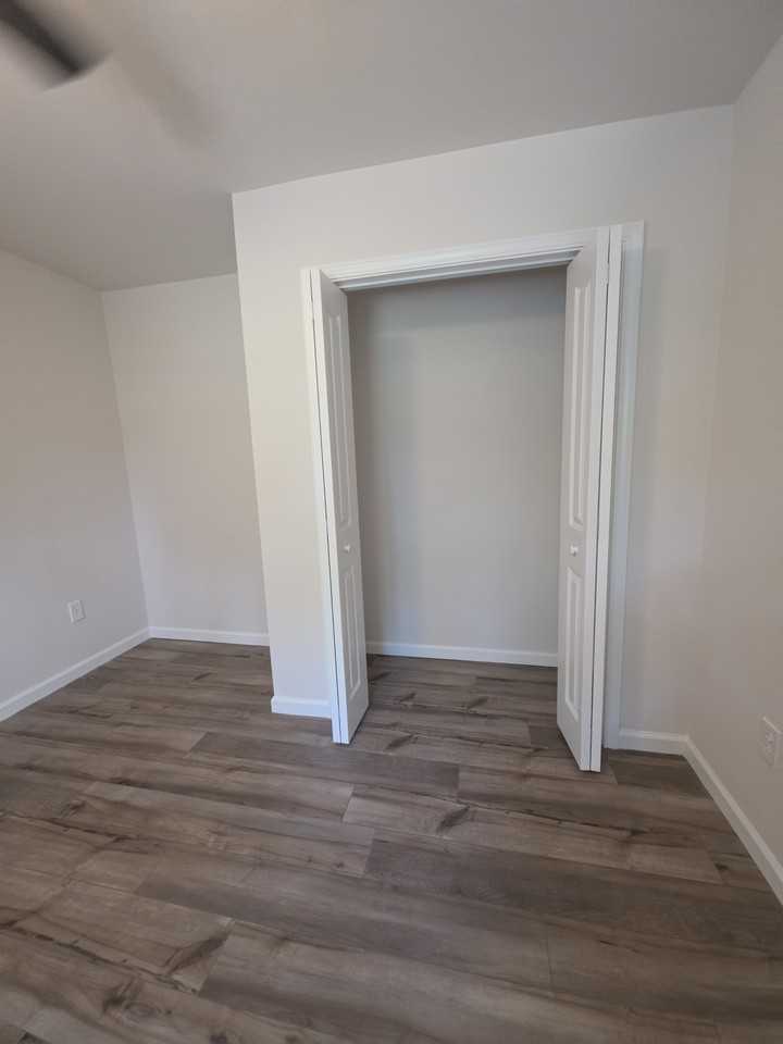 325 Brenda Dr #A - Photo 3 of 9