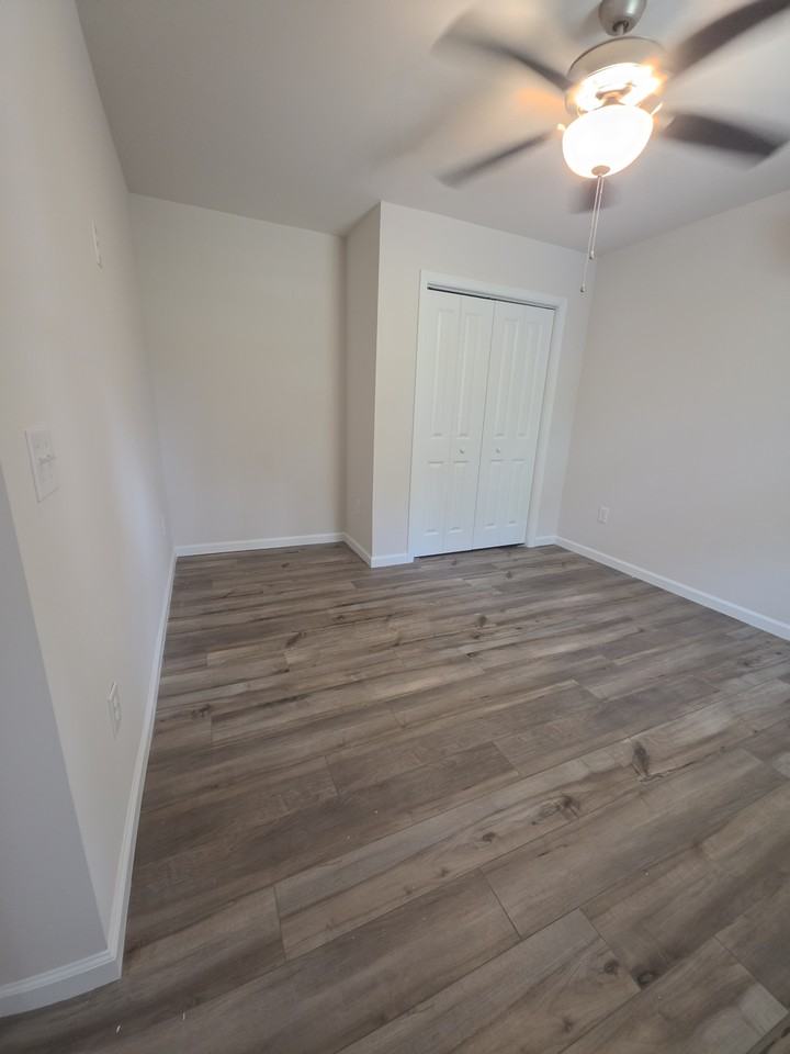 325 Brenda Dr #A - Photo 6 of 9