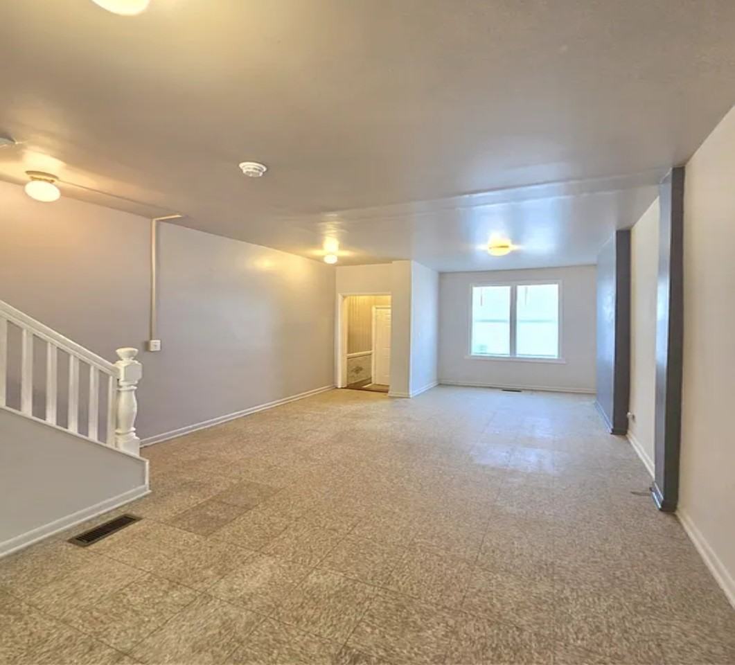 1310 N Montford Ave #1 - Photo 2 of 10