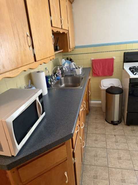 256 Martha Ave - Photo 6 of 25