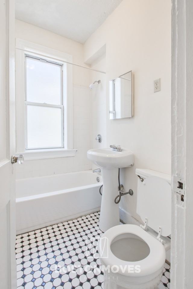 Peterborough St #11A - Photo 7 of 20