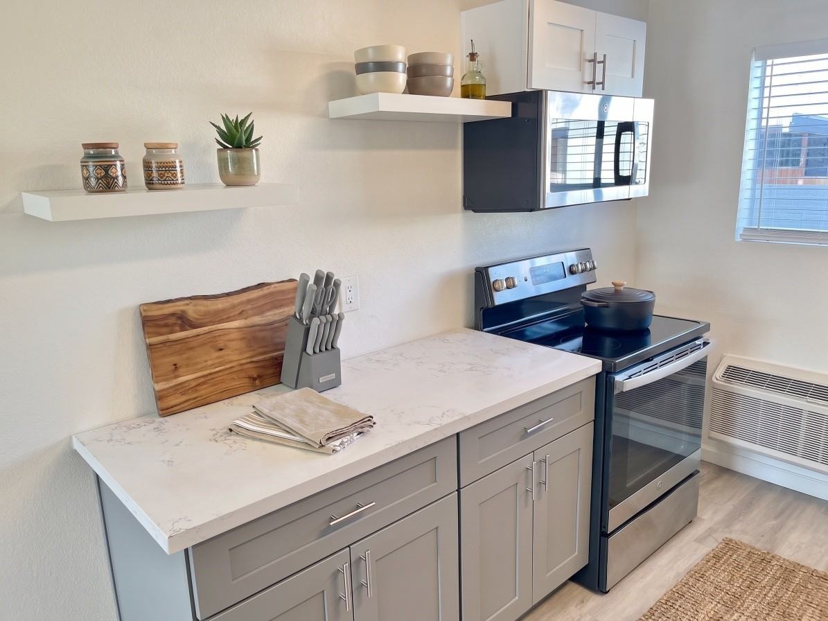 2020 W Orangewood Ave #104 - Photo 3 of 23