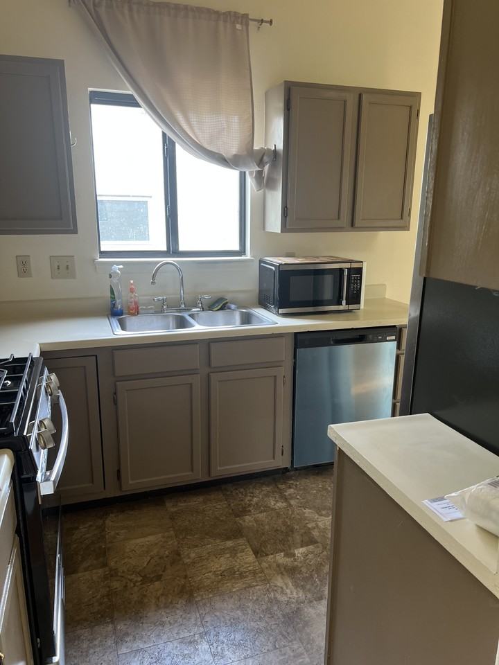 563 Kearney Ave S #NA - Photo 6 of 17