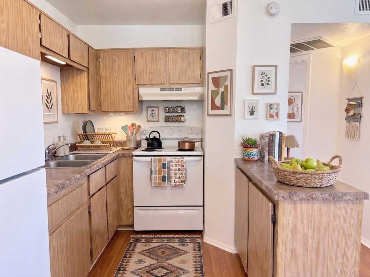 3208 E Flower St #206 - Photo 2 of 18