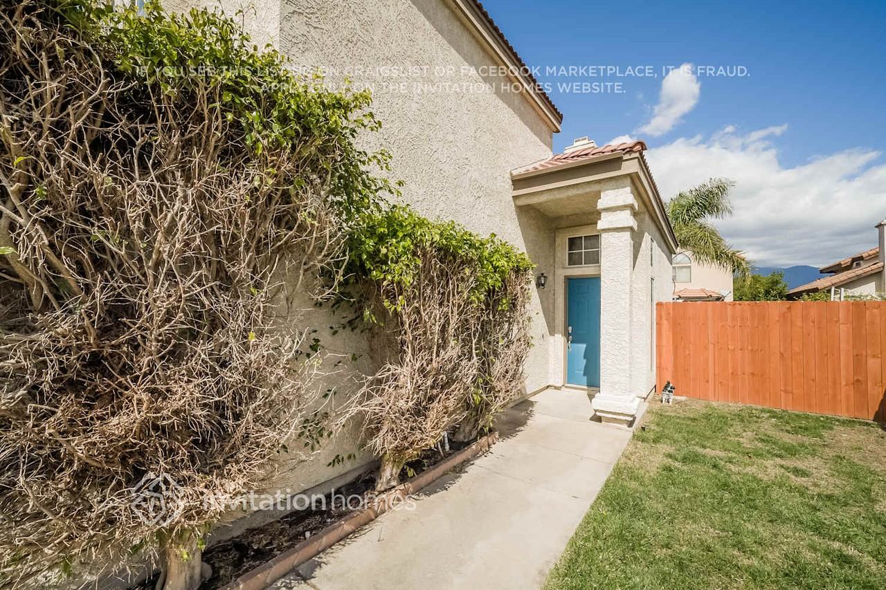 10638 Countryside Dr - Photo 3 of 19
