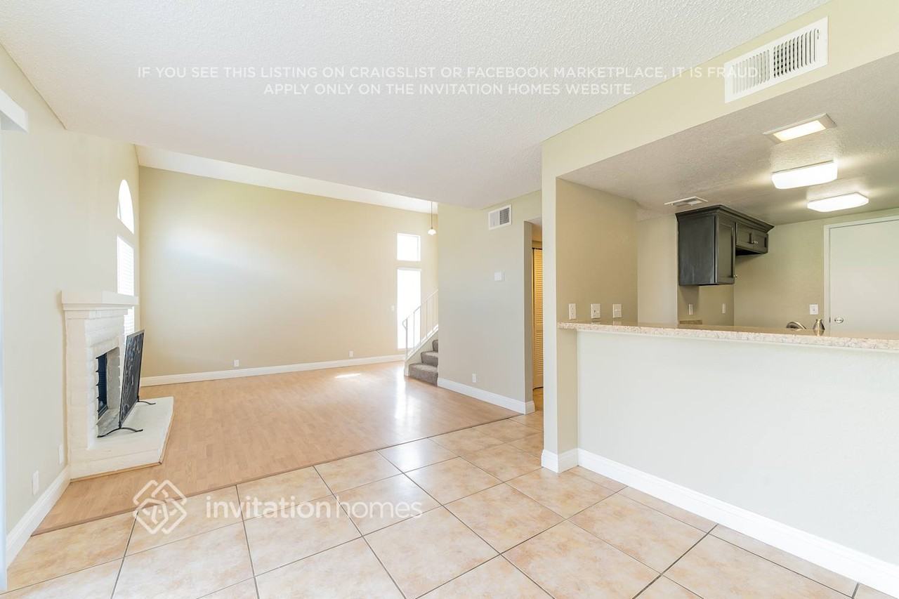 10638 Countryside Dr - Photo 6 of 19