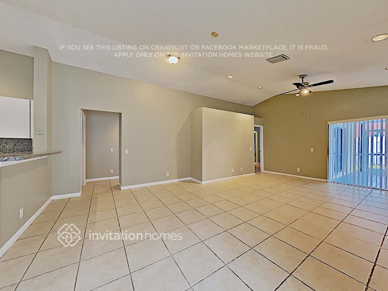1380 Presidio Dr - Photo 4 of 17