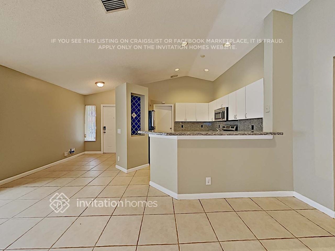 1380 Presidio Dr - Photo 7 of 17