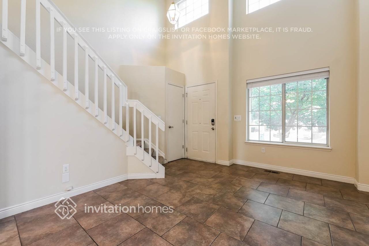 4992 N Silverlace Dr - Photo 6 of 19
