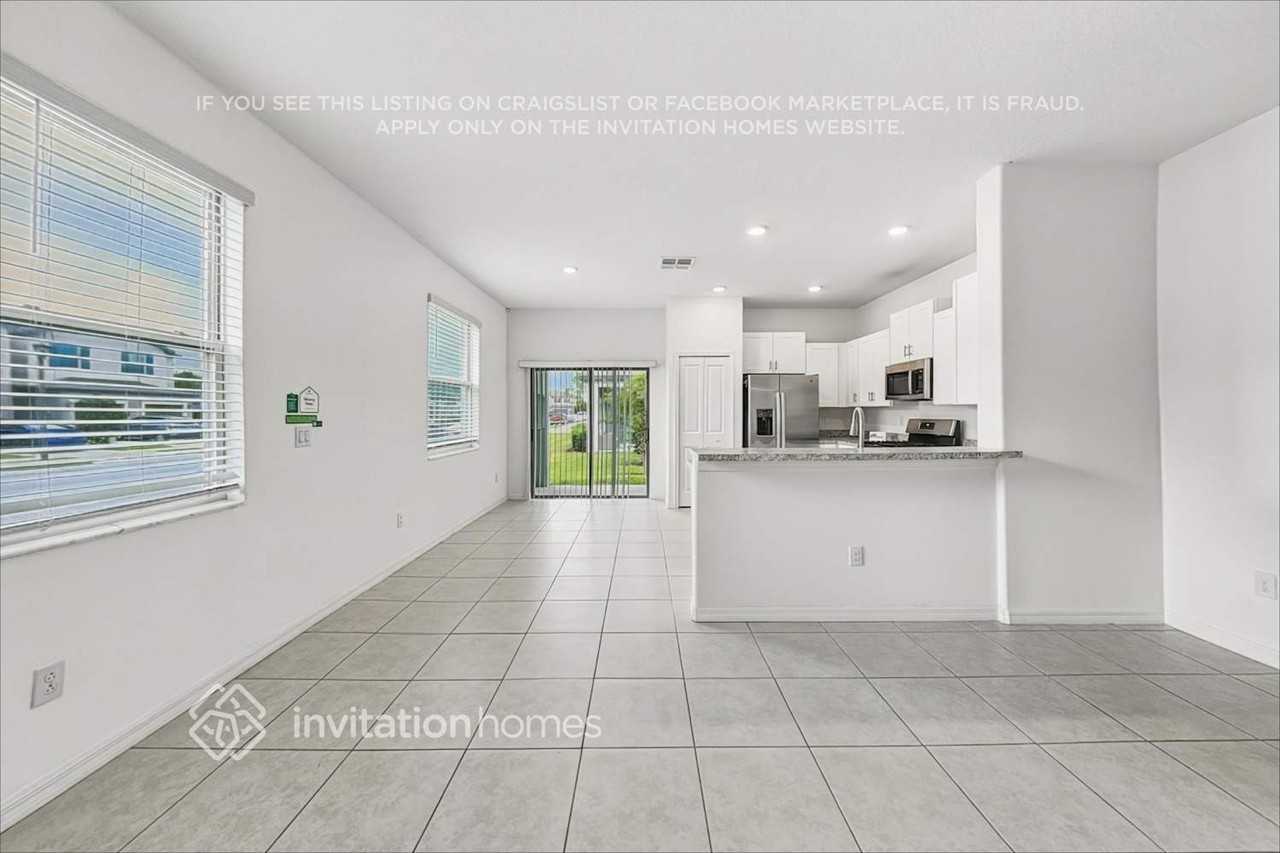 8271 Birch Haven Ln - Photo 5 of 19