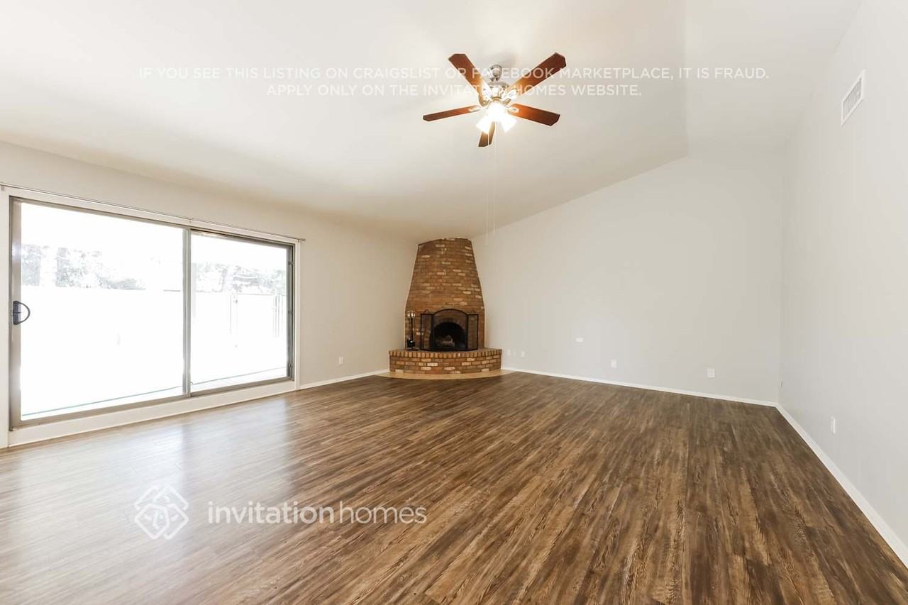3437 W Muriel Dr - Photo 2 of 16