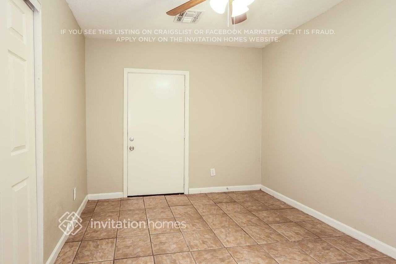 6717 W Hazelwood St - Photo 6 of 14
