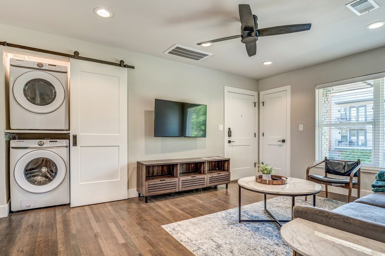 2114 Tucker St #2122C - Photo 6 of 12