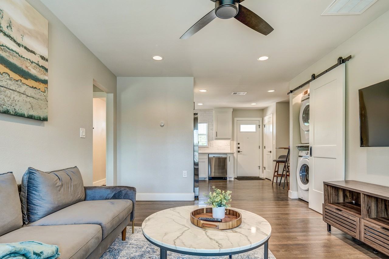 2114 Tucker St #2122C - Photo 7 of 12