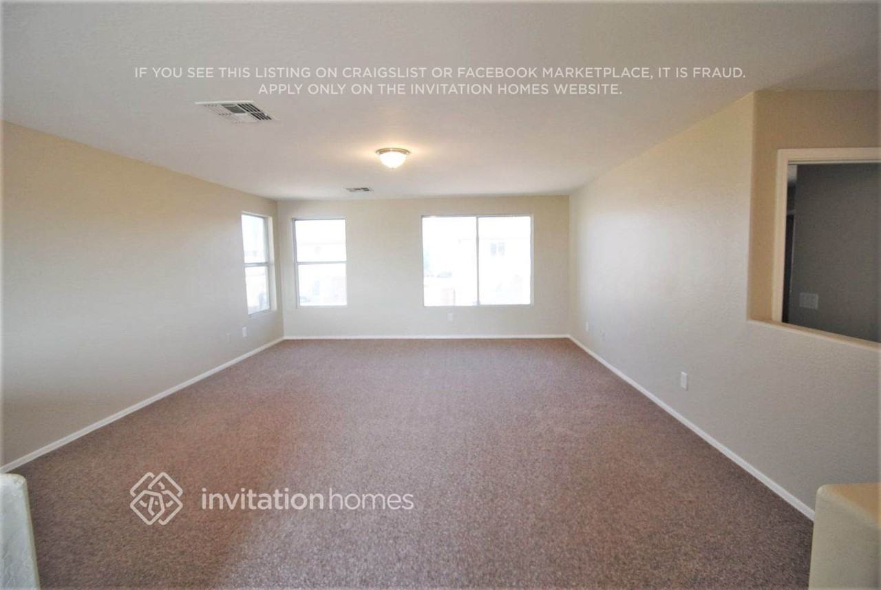 12206 W Bloomfield Rd - Photo 5 of 12