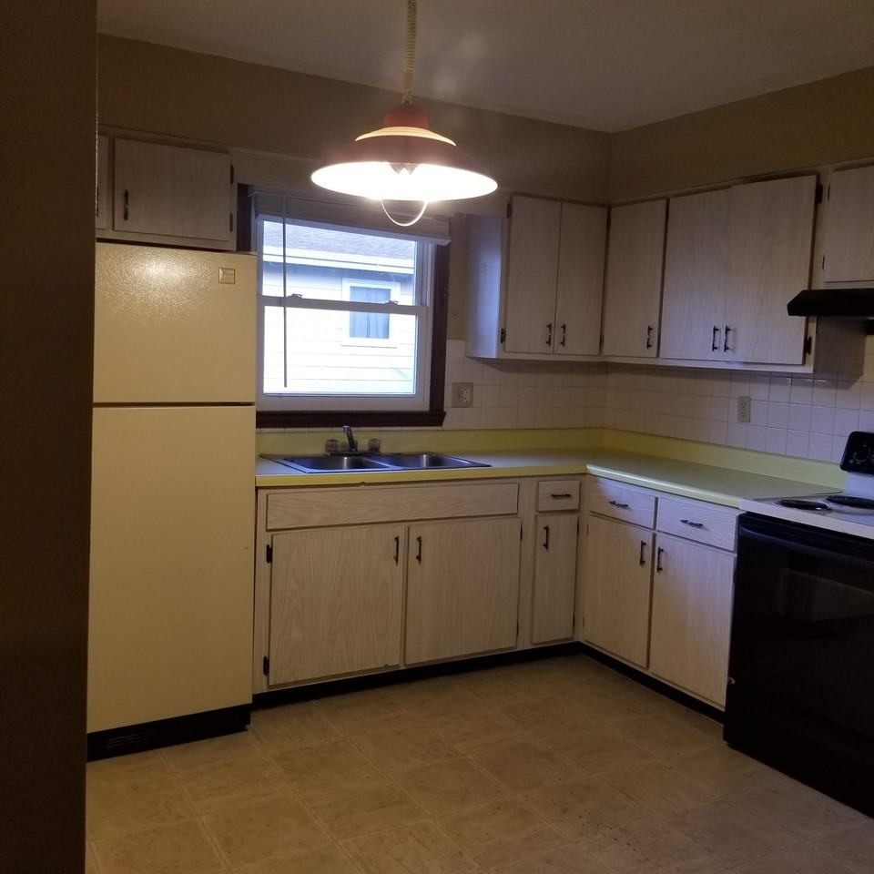 1201 E Harding Dr #B - Photo 5 of 10