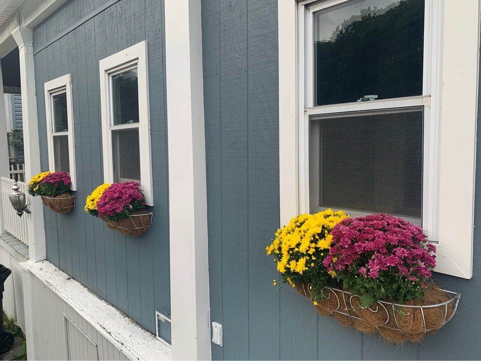 88 Pawling Ave - Photo 3 of 21