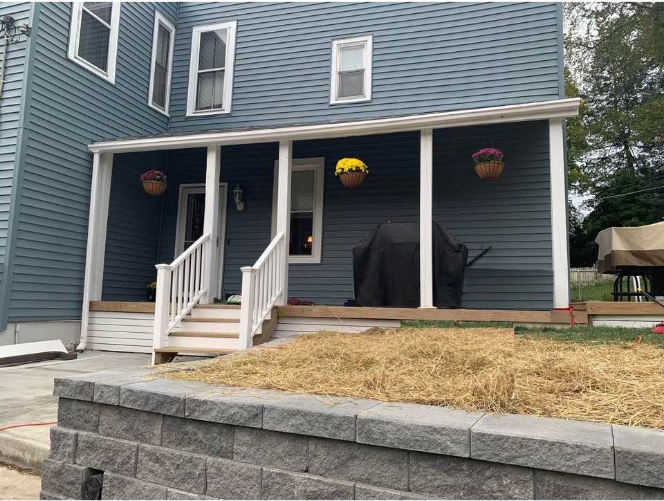 88 Pawling Ave - Photo 4 of 21