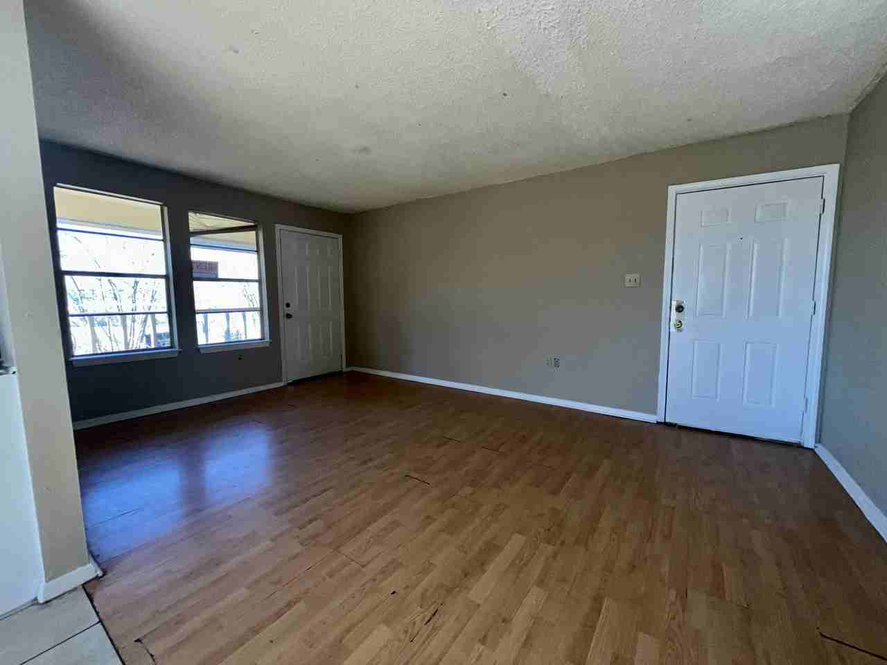 1271 W Azalea Park Dr #D - Photo 3 of 5