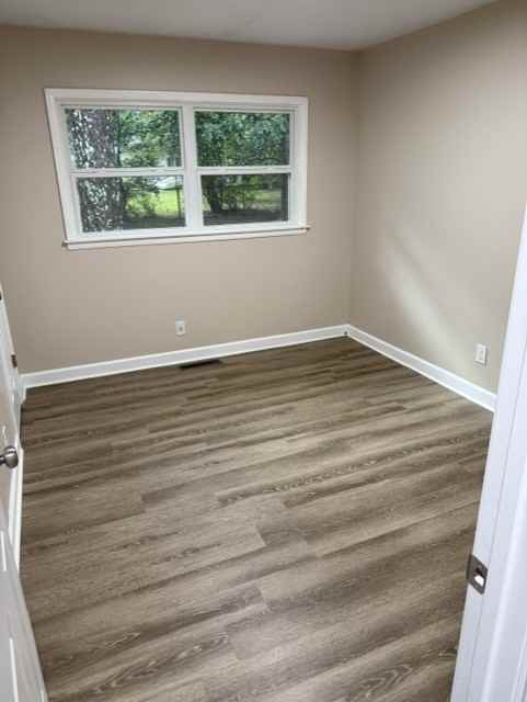 1003 Sassar St - Photo 2 of 9