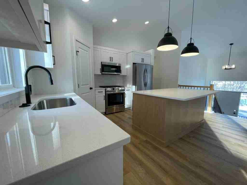 2153 Ponderosa Dr Sw - Photo 3 of 15