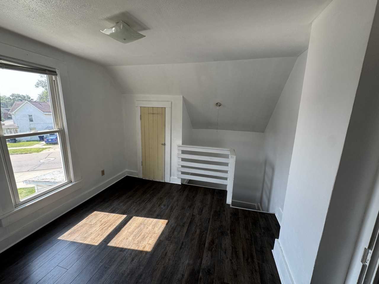 204 N Fort Wayne Ave #2 - Photo 6 of 16