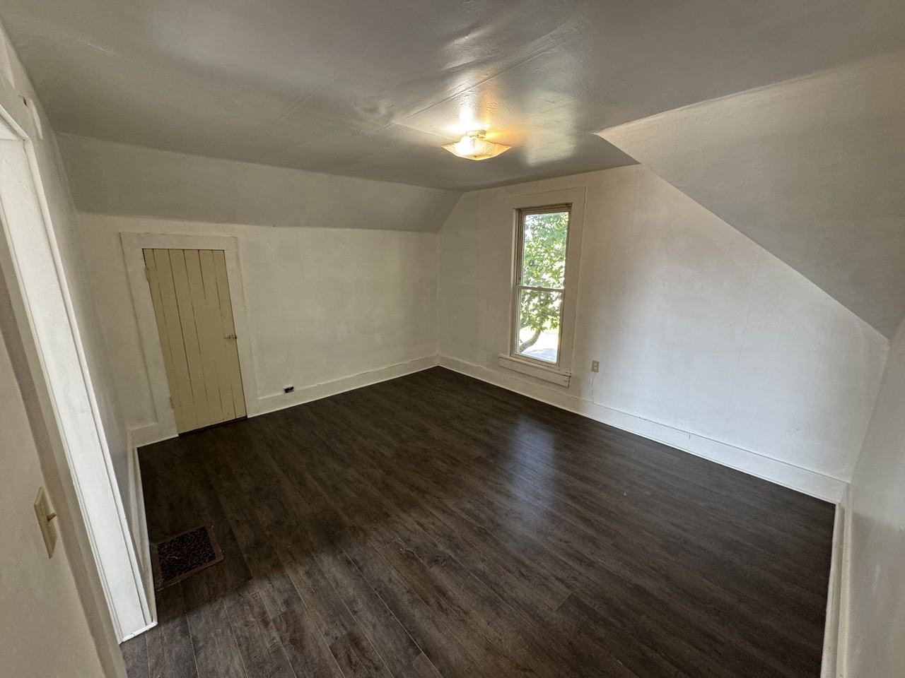 204 N Fort Wayne Ave #2 - Photo 7 of 16