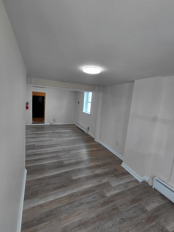 317 S Main St #5 - Photo 5 of 24