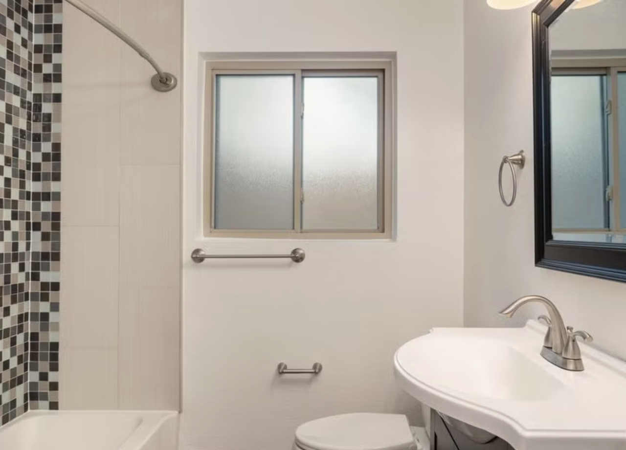 2888 N 14th St #1 - Photo 4 of 13