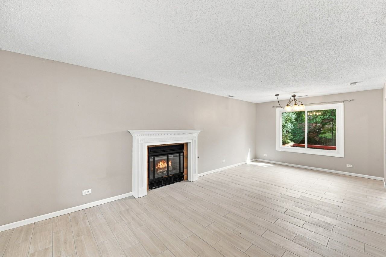 15 Brittany Ln - Photo 6 of 26